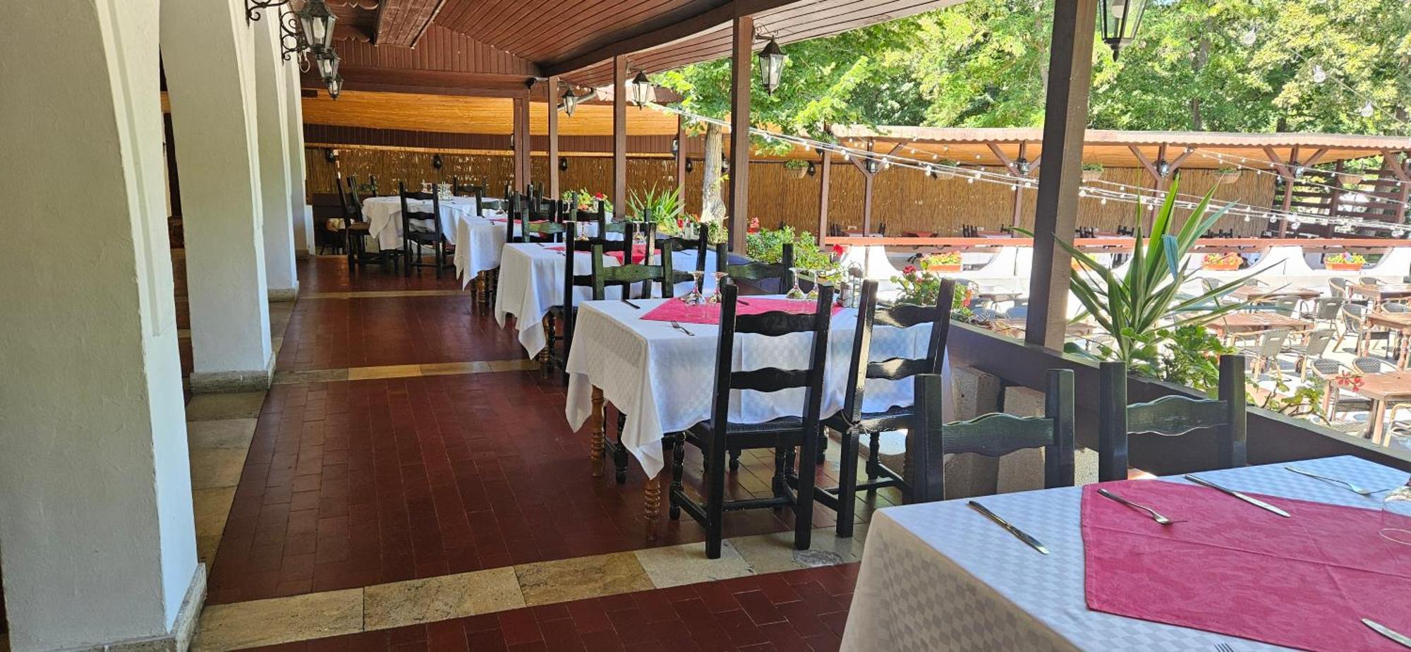 Ilinca Hotel Jupiter Exterior photo
